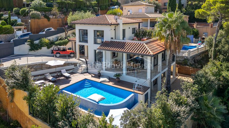 Foto d2067d0d-2fd9-467d-bbd0-fb3a4e4ce70c. Casa amb calefacció aparcament piscina a platja de Pals Pals