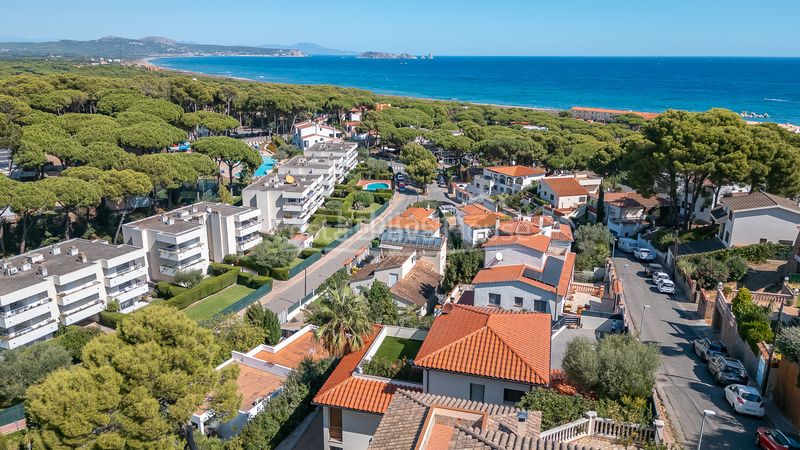 Foto dc7f193c-77db-403d-8ccf-5f85bbdada6f. Casa amb calefacció aparcament piscina a platja de Pals Pals