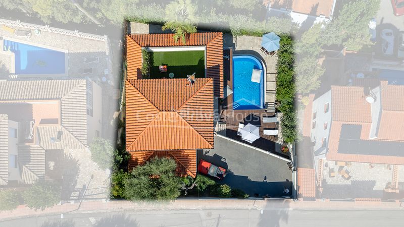 Foto ed2b15b4-0ba2-4a9c-b27f-f396d45b4724. Casa amb calefacció aparcament piscina a platja de Pals Pals