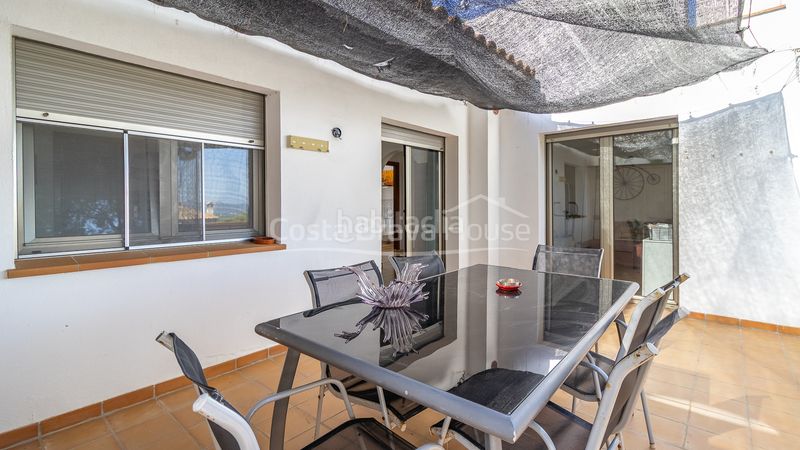Foto cae3a18a-ad74-4eed-b16d-866360c702f6. Maison avec chauffage parking piscine dans platja de Pals Pals
