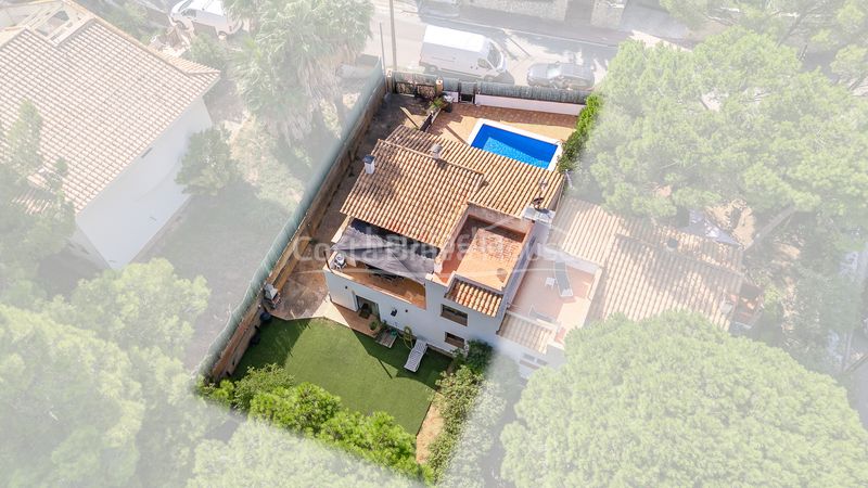 Foto e501d740-f1ed-42b3-af9d-027ac6349ab5. Maison avec chauffage parking piscine dans platja de Pals Pals