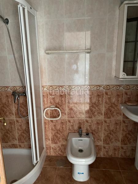 Foto 9561fb89-571c-4ddd-a9a1-c630ea5392af. Casa amb calefacció aparcament a Brión