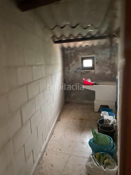 Foto dea57e72-ebac-47fc-b44e-bf2fedafb72f. Casa amb calefacció aparcament a Brión