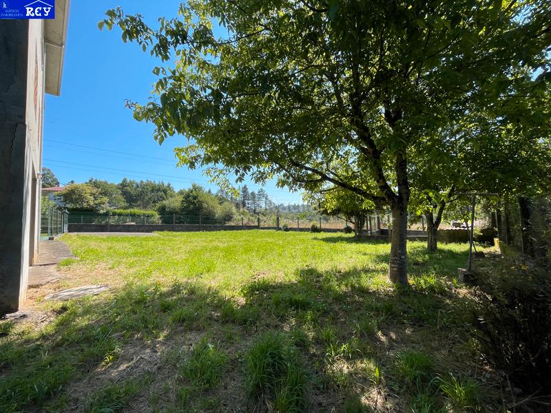 Foto 2e69bd9a-52a6-42fb-bf85-87fe602a482a. Casa  con finca en o pino para entrar a vivir en Pino (O)