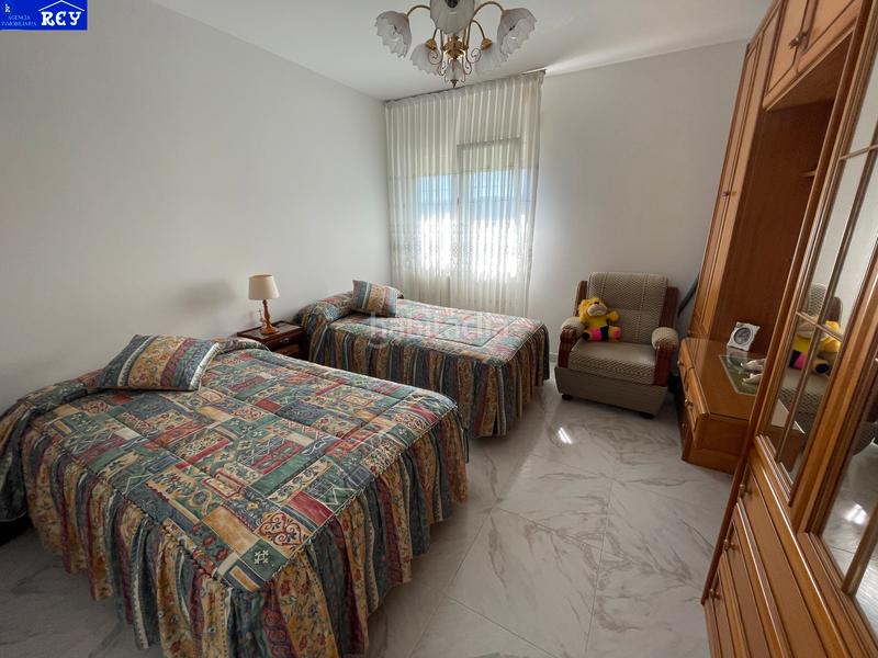 Foto aea05d37-5f49-4e4a-ae5b-d4f91e8667dd. Casa  con finca en o pino para entrar a vivir en Pino (O)