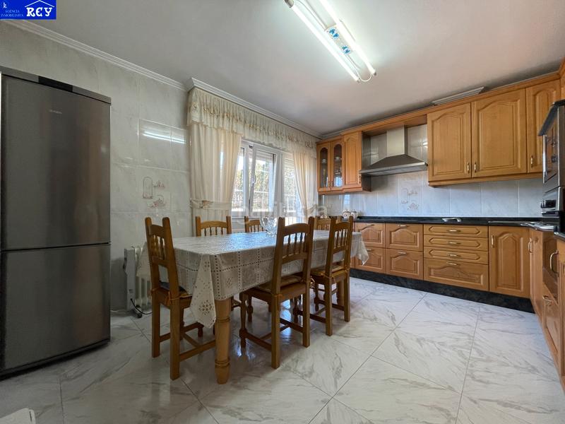 Foto f8f691c1-6920-4dbe-b712-976835653462. Casa  con finca en o pino para entrar a vivir en Pino (O)