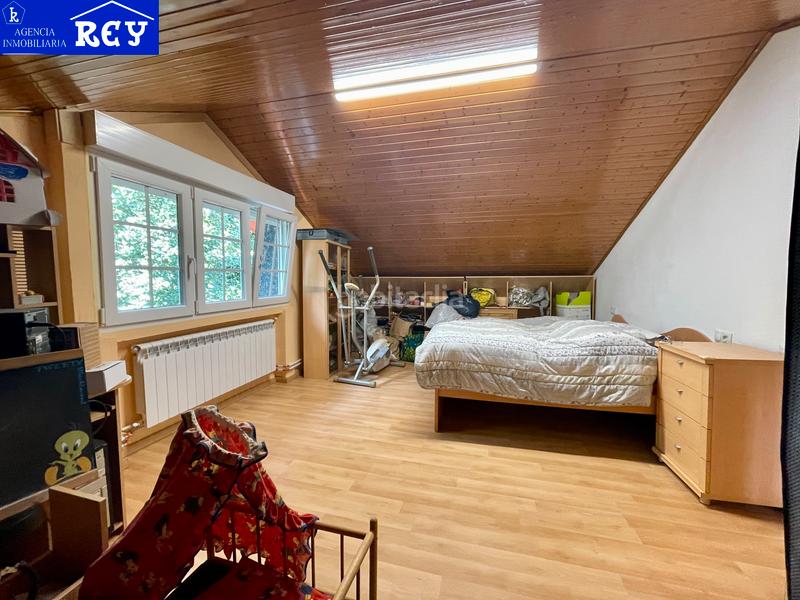 Foto 22cd5823-fc0a-4cbe-9920-695caf273f44. Xalet amb aparcament a Bugallido Ames