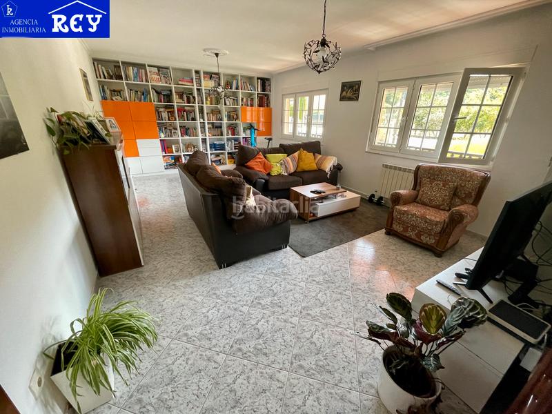 Foto a6fa3538-fca0-4503-b9b7-164b07f09b60. Xalet amb aparcament a Bugallido Ames