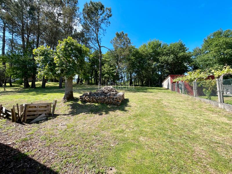 Foto c4a52739-0f7f-47d4-b8b2-6a3792fe6cfd. Terreno residencial finca con almacén en Teo