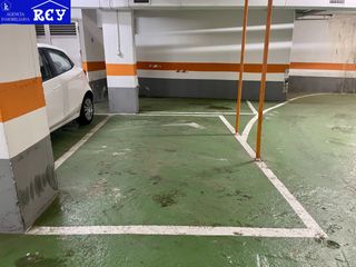 Lloguer Aparcament cotxe a Rúa do hórreo 172. Alquiler plaza garaje horreo 172