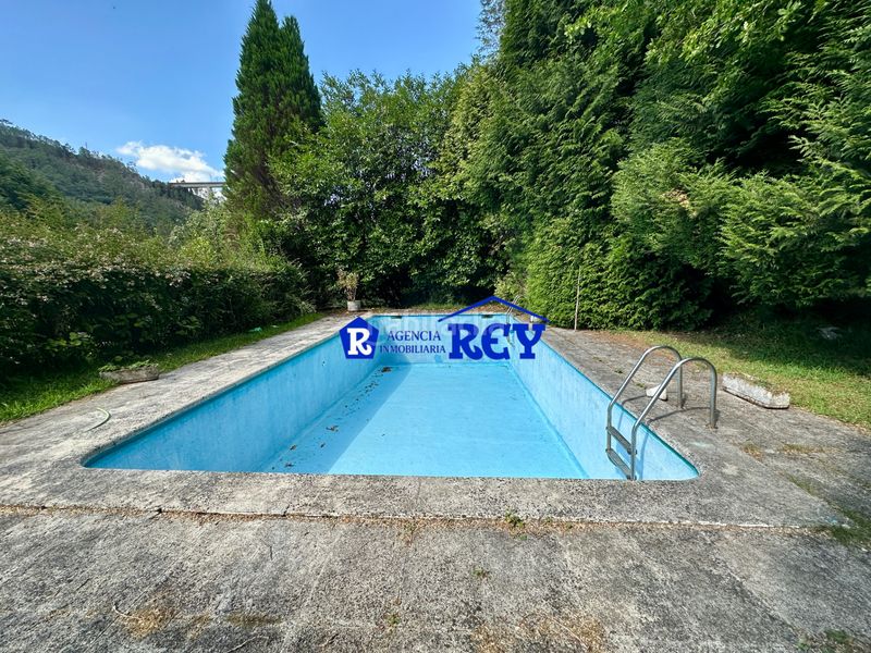 Foto 83cc31fe-57ab-416e-843a-5cd347bc4571. Masia amb aparcament piscina a Vedra