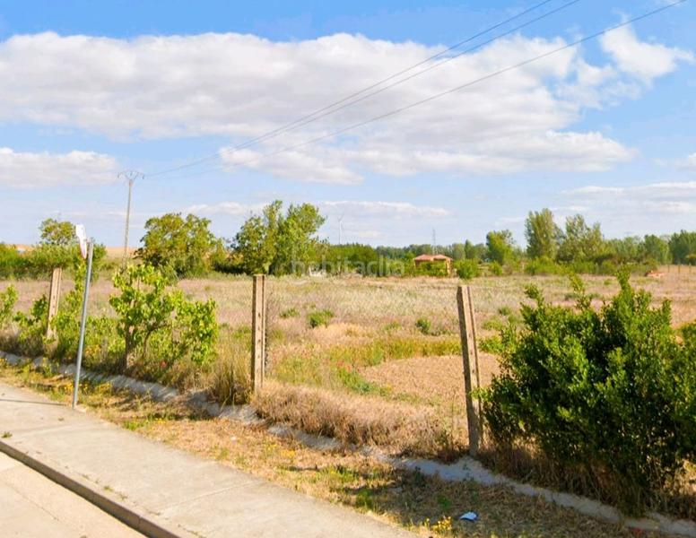 Foto 1caa7ba1-1a3d-4ca4-b9ba-20fff5952fc9. Terreny residencial a paseo santimia 1 a Grijota