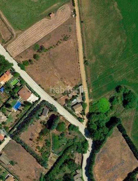 Foto 3df55ac5-3e29-4961-9900-8e203e5e3900. Terreno residenziale in paseo santimia 1 in Grijota