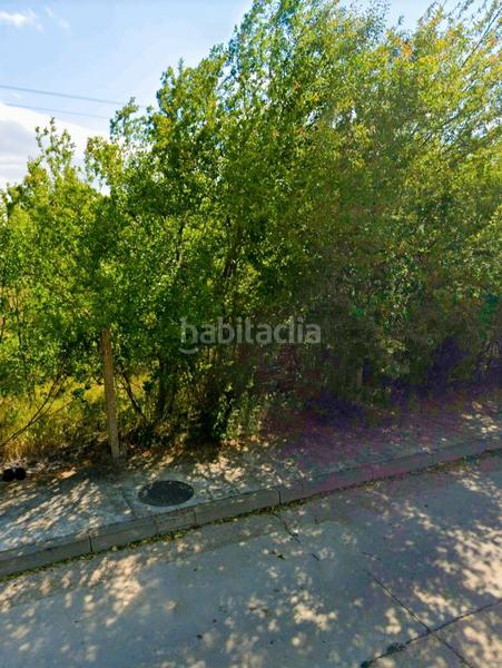 Foto dd83a86f-38d8-4766-8916-ba285f9c5e27. Terreno residenziale in paseo santimia 1 in Grijota