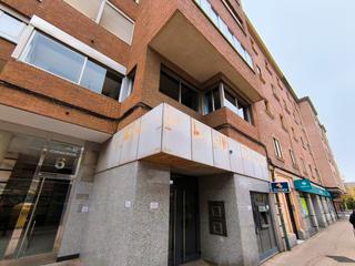 Local commercial à Avenida cardenal cisneros 6. Local en la mejor ubicación!