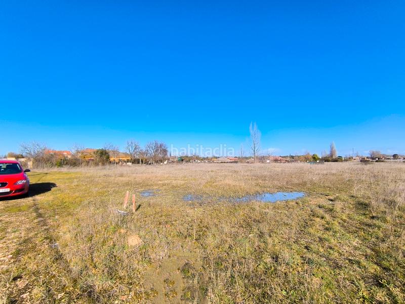 Foto 120075d5-e908-41ff-8924-a247ea7e7c87. Fondo rustico in urbanización tarragoso 2 1 in Grijota