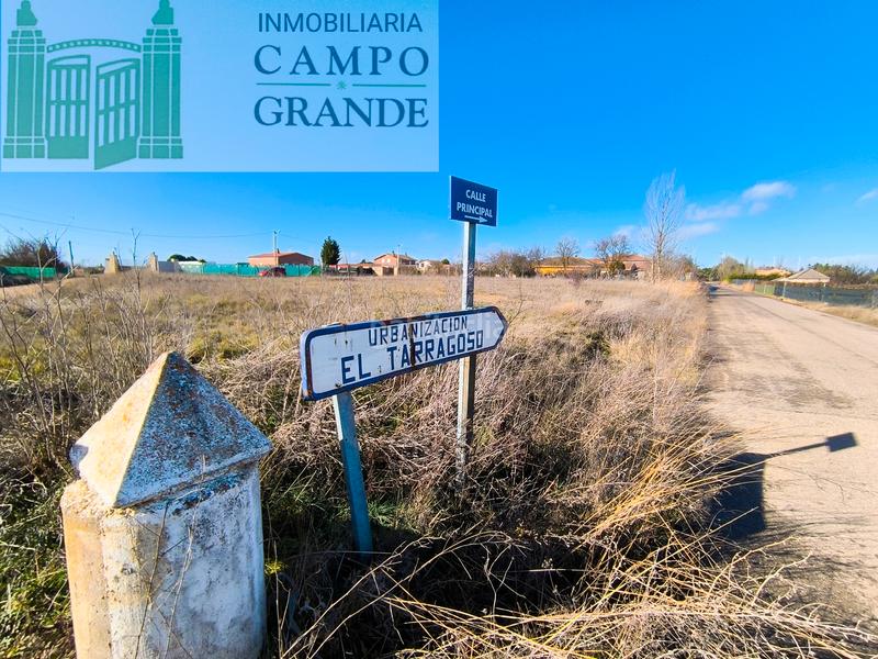 Foto d1a7fd69-eb08-4f0a-b1bc-0b120e075c97. Fondo rustico in urbanización tarragoso 2 1 in Grijota