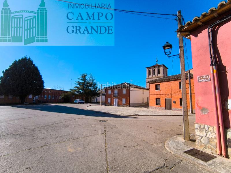 Foto d9fde19a-9bec-491f-b311-66ae4273ead9. Casa con parcheggio in Villarramiel