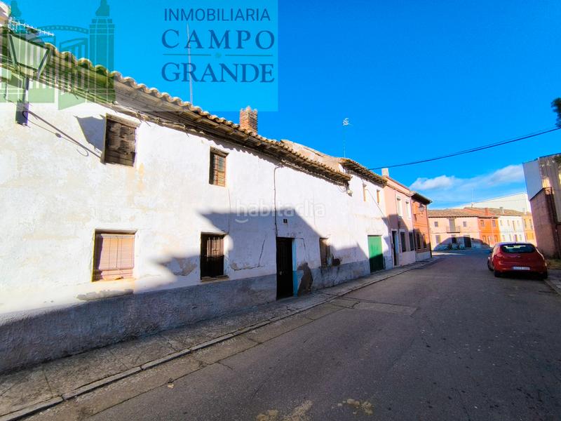 Foto df30b5c8-31fa-43ab-9c62-de4f78b0956d. Casa con parcheggio in Villarramiel