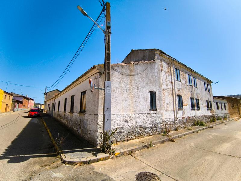 Foto 7e075712-31fa-4782-9c46-c45330f348d4. Casa in calle de josé arguello 15 in Meneses de Campos
