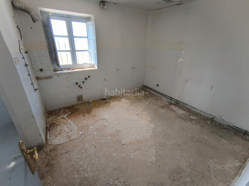 Foto b8cc4ae8-f66a-40ec-b33d-a3162903a87a. Casa in calle de josé arguello 15 in Meneses de Campos