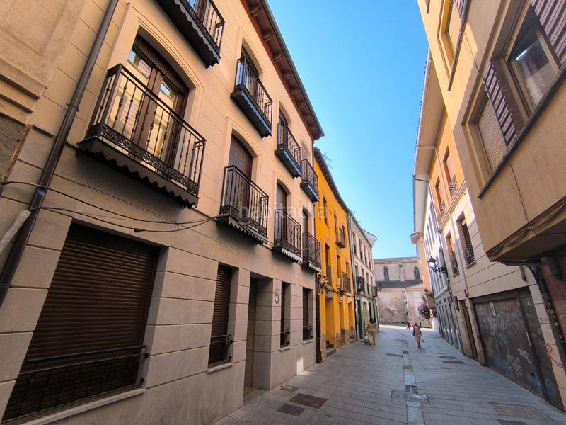 Foto be961c1e-2b1d-4419-990a-2d45017c9238. Àtic a calle obispo lozano 5 a Centro Palencia
