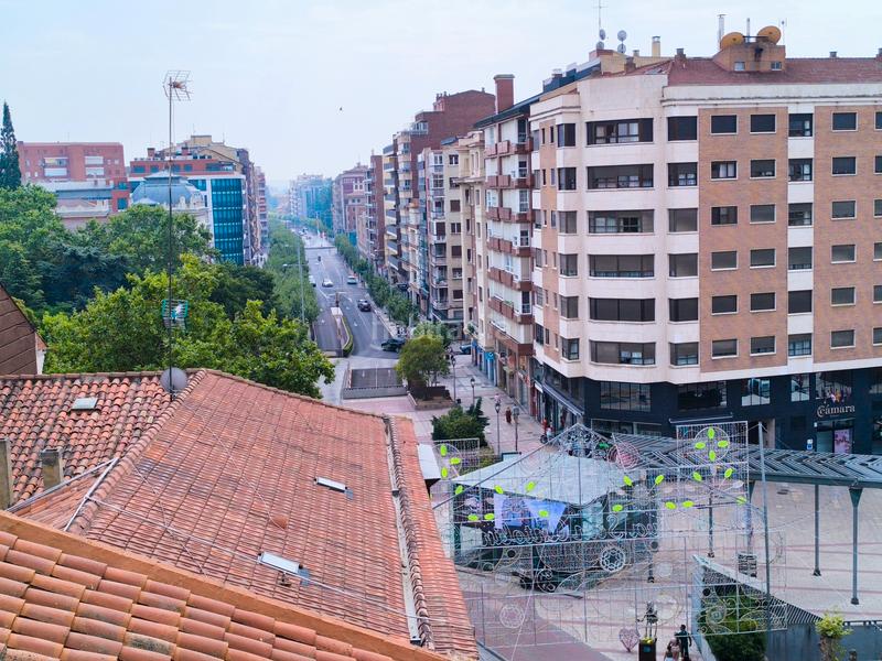 Foto 6ba9e01e-9732-4e06-ad9c-52af21c60e79. Àtic amb calefacció aparcament a Centro Palencia