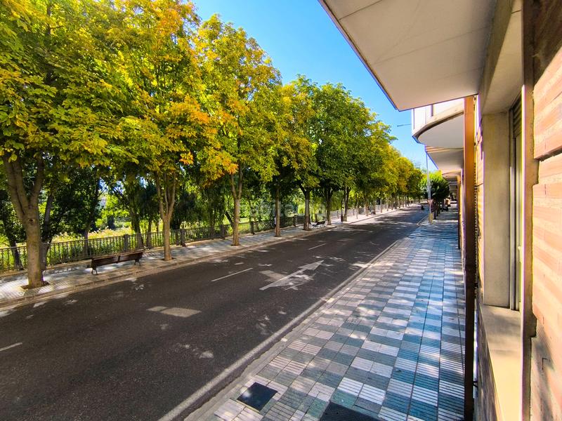Foto d60b1744-f4cf-40c6-bb15-fa695b4fe03c. Ground floor with heating parking in Centro Palencia