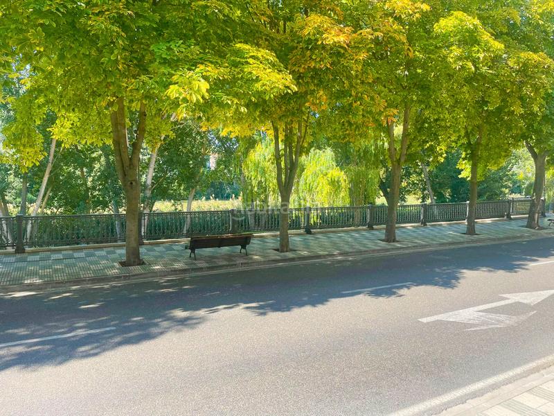 Foto d931ae89-a20c-401a-8d02-7eba2664ac15. Ground floor with heating parking in Centro Palencia