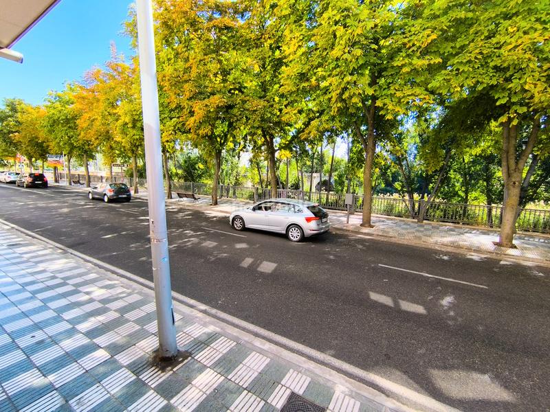 Foto edd4415c-dba5-47b5-b290-30f9c28d0f39. Planta baixa amb calefacció aparcament a Centro Palencia