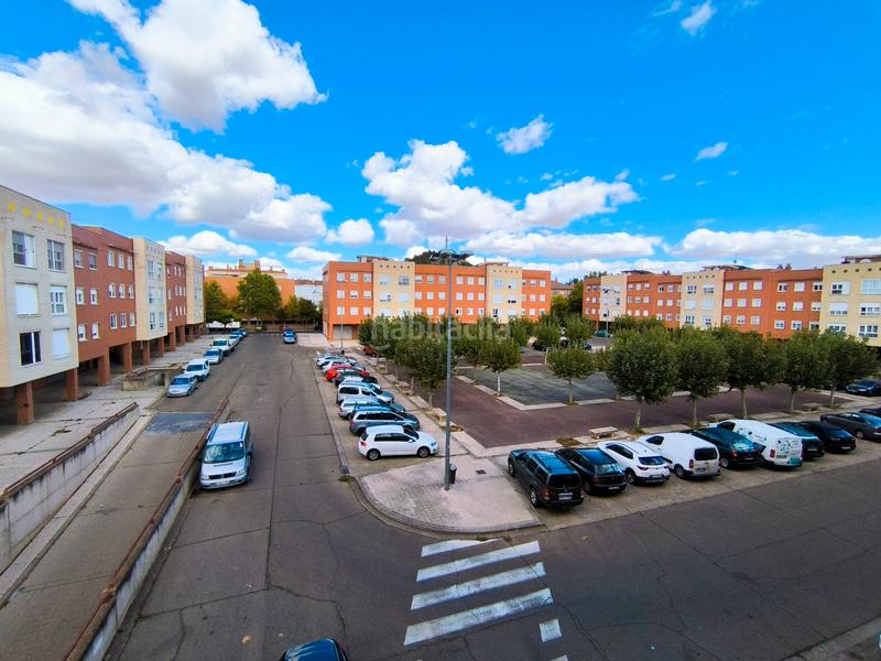 Foto 02b91ef5-b0cf-446d-baca-41f34659403b. Flat with heating parking in El Cristo Palencia