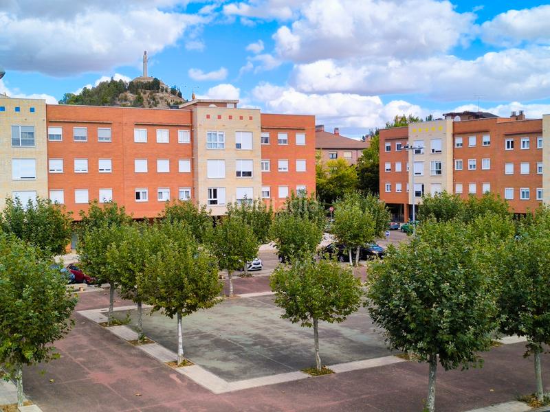 Foto 474d4a60-bfdc-40c7-96a1-d08c5a70008d. Flat with heating parking in El Cristo Palencia