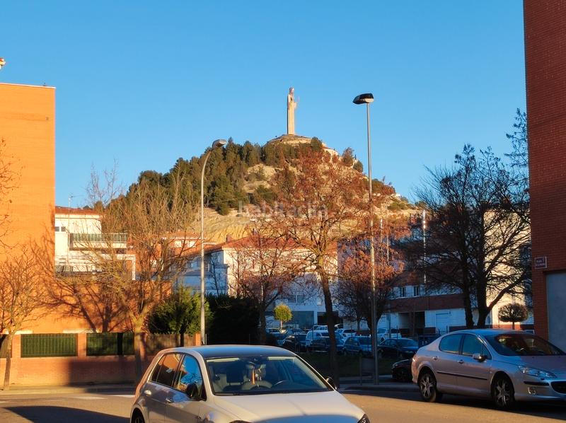 Foto b2346b36-d06c-4162-b558-6a19bffa8fa5. Flat with heating parking in El Cristo Palencia