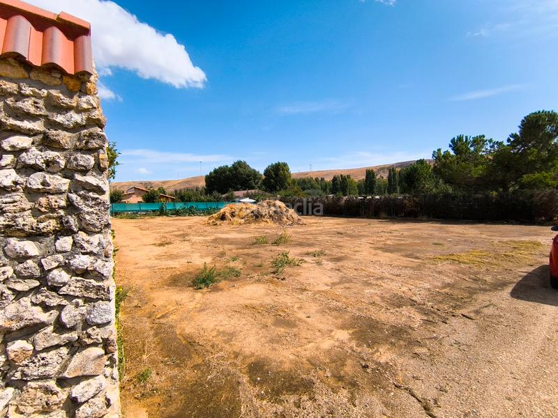 Foto 1c8789a6-a7df-4ed1-b342-06063ee9f367. Finca rústica en urbanización ceazo 1 29 en Grijota