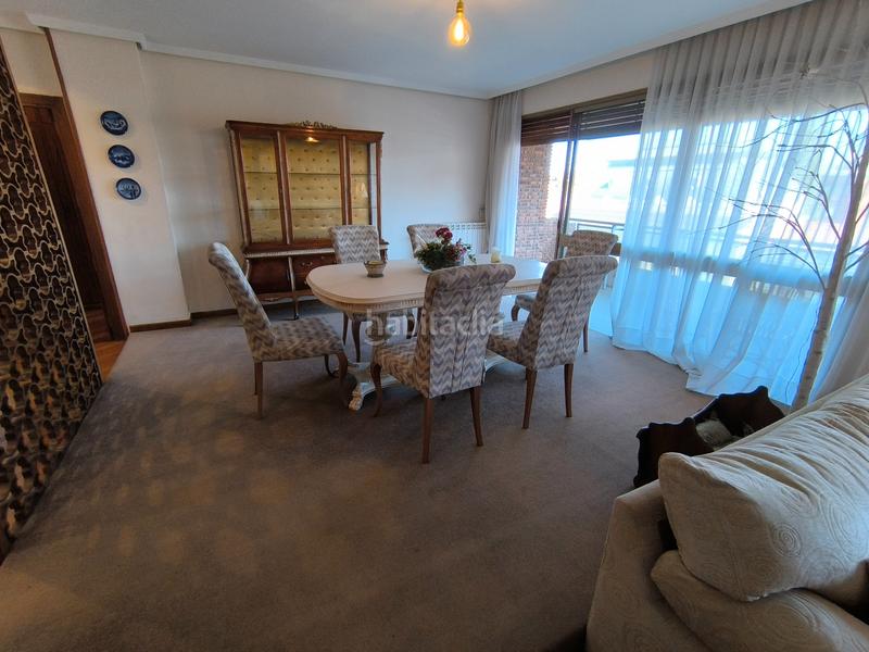 Foto 6d72b7f6-b590-41db-b36f-68e9869442c0. Flat with heating parking in Campo de la Juventud Palencia