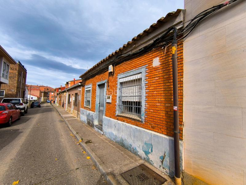 Foto 16fe7eee-f264-4835-81bd-6f281644c805. Maison dans calle perú 10 dans El Cristo Palencia