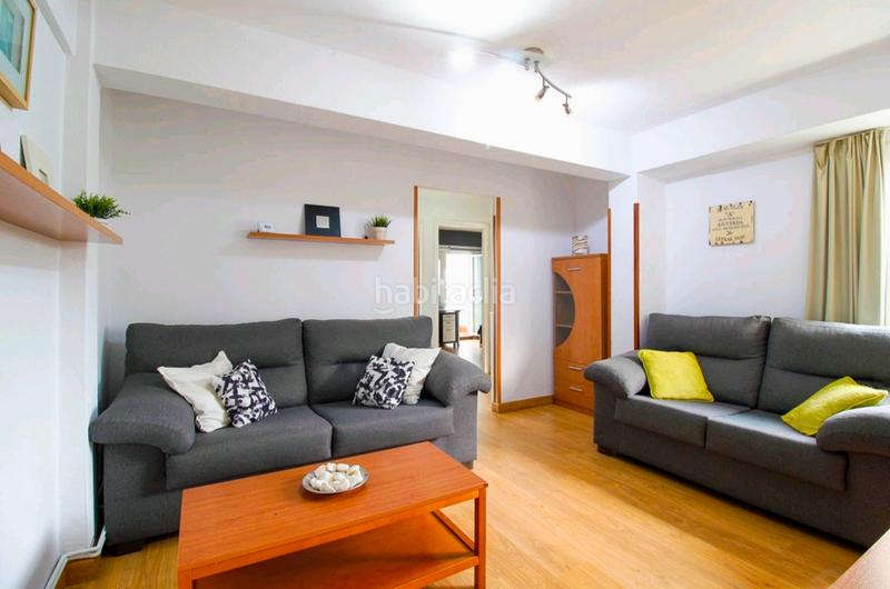 Foto 57e3cbcc-c32b-4584-a279-902e5fa6c5c3. Rent flat with heating in Los Castros Santander