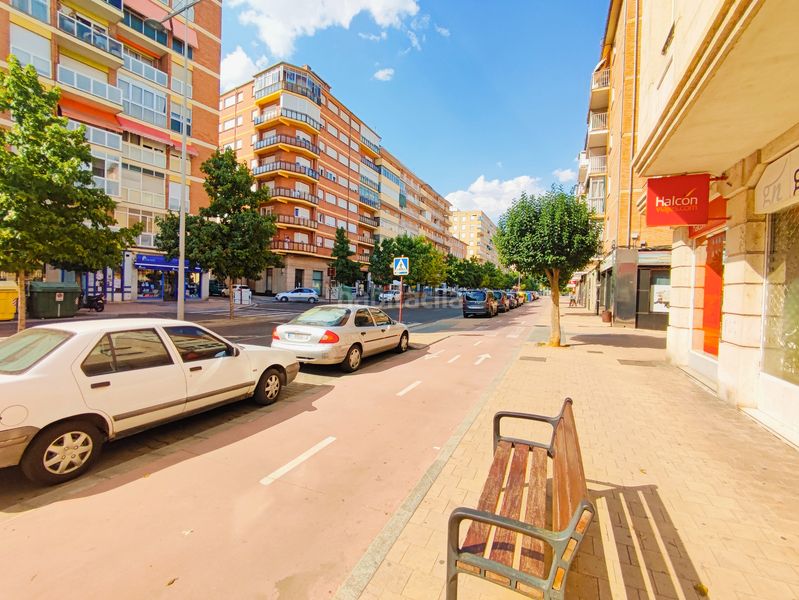 Foto bb29e139-5c61-4586-ba1f-b192b2c6d647. Dúplex amb calefacció aparcament a Campo de la Juventud Palencia