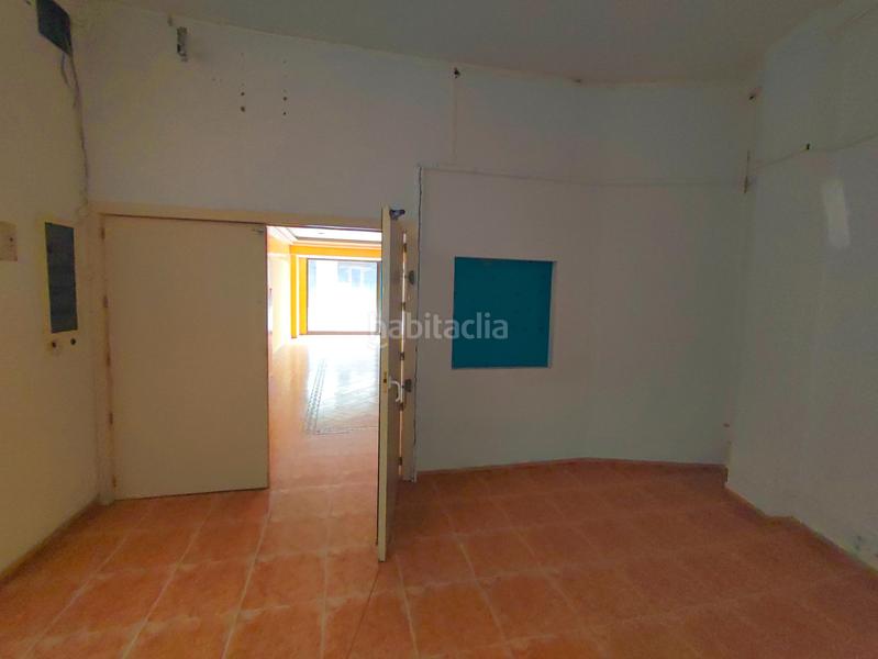 Foto 0aafcce1-4ea3-4ce6-957a-32d6af8709e3. Lloguer local comercial a calle valentín calderón 24 a Palencia