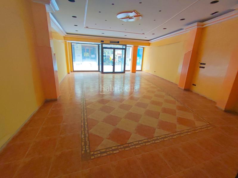 Foto e692de53-eceb-472f-8e65-733e14cc802d. Lloguer local comercial a calle valentín calderón 24 a Palencia