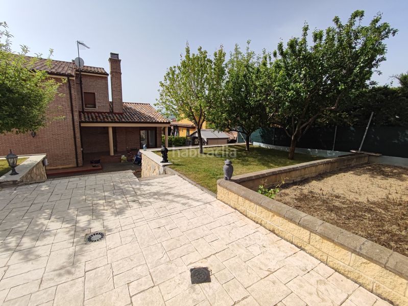 Foto cd9d115a-9dd0-4ecb-a271-113198e98d30. Xalet amb calefacció aparcament piscina a Villalobón