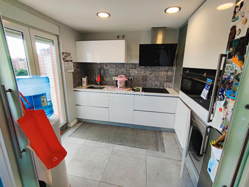 Foto d52b74a0-168b-4735-bfb3-fd2f119d702f. Penthouse with heating parking in Campo de la Juventud Palencia