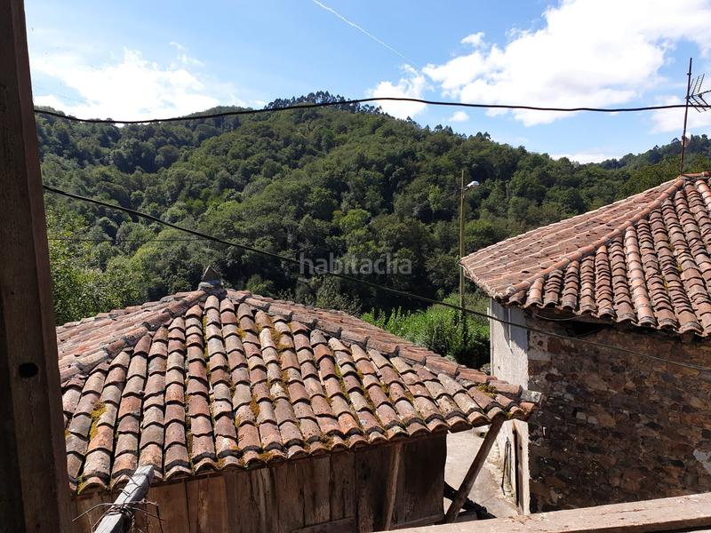Foto b664046b-e905-4c32-a866-a6f4dbc875f8. Casa in lugar madiedo 21 in Cabranes