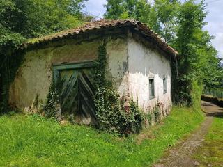 Casa a Parroquias surorientales. A 3 km de villaviciosa lagar para rehabilitar de 30 metros cuadr