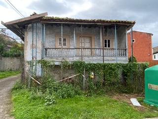 Casa en Calle maximino miyar 8. Dos casas para rehabilitar con parcela de 240 m2 en villaviciosa