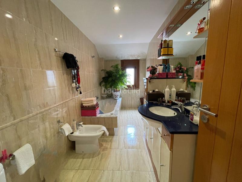 Foto 725a0eb6-8f2e-41f2-9513-c33c4e6ffe33. Piso  en venta en Pastoriza, 3 dormitorios. en Arteixo