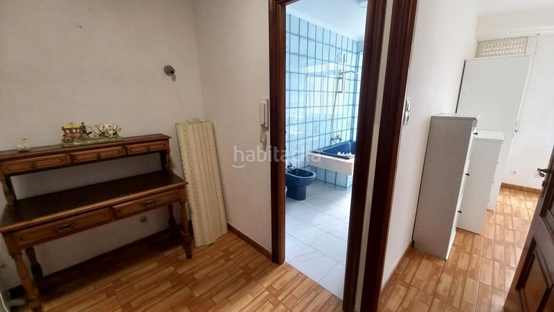 Foto 528f953e-8b5d-4250-9b58-277a2dda2815. Piso  en venta , 4 dormitorios. en Malpica de Bergantiños