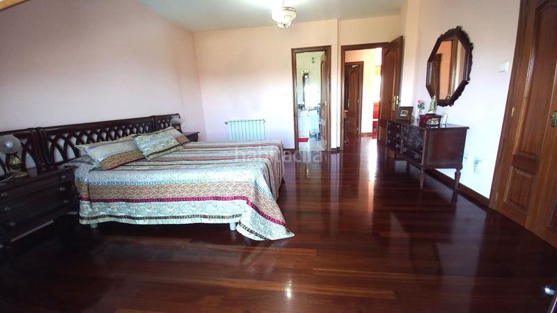 Foto 07c7560e-938f-4d9e-a192-5665193f2f76. Chalet  en venta , 4 dormitorios. en Bergondo