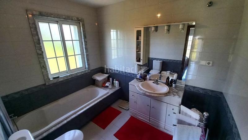 Foto 31fb19f8-262a-406c-b1e6-c71577074bfc. Chalet  en venta , 4 dormitorios. en Bergondo