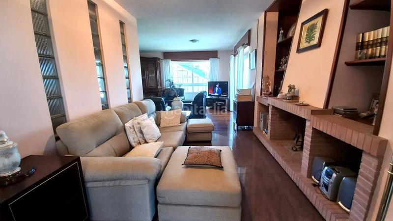 Foto 4b90d866-82cc-47b9-a2fc-f1ac53495847. Chalet  en venta , 4 dormitorios. en Bergondo